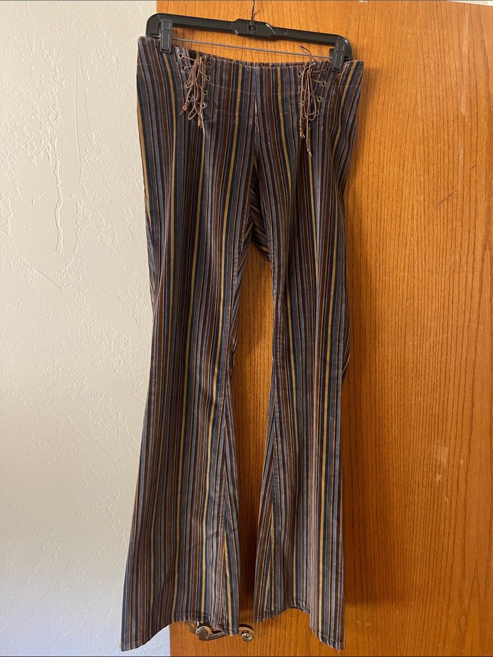 Bebe Vintage Striped Lace-Up Flared Pants - Navy, Brown, Tan size 4